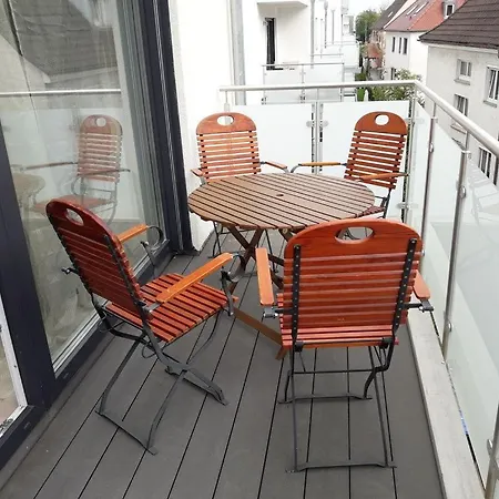 Jollen Apartment *